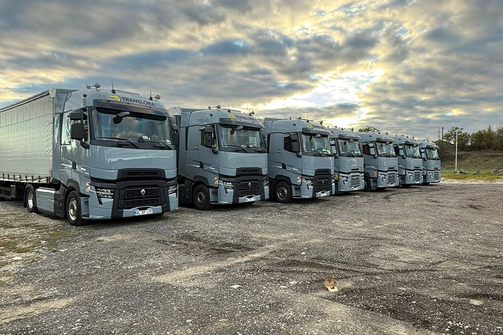 O mica parte din flota de camioane Renault a companiei Translora